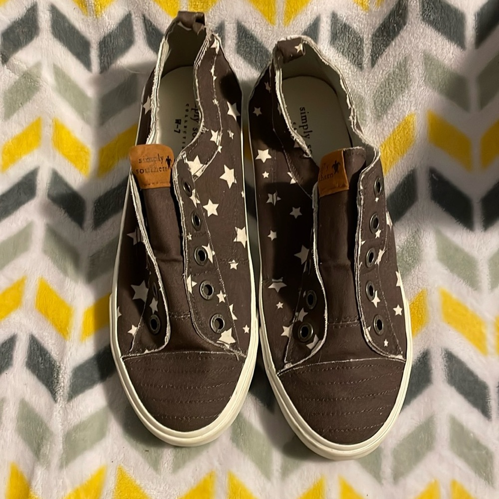 Simply Southern shoes. Size 7 women’s.